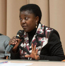 Cécile Kyenge Kashetu durante un incontro con il forum del Terzo Settore