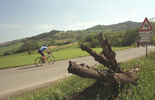 Un cicloturista Uisp sulle strade del Giro di Romagna