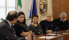 I relatori della conferenza stampa di presentazione tenutasi stamattina nel municipio di San Lazzaro di Savena (BO)