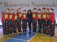 Il gruppo della polisportiva Modena Est, vincitore della rassegna nazionale gruppi folk