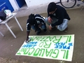 I Liberi Nantes (Uisp Roma) sono scesi in campo indossando magliette gialle, esponendo uno striscione contro il razzismo e distribuendo il materiale della campagna