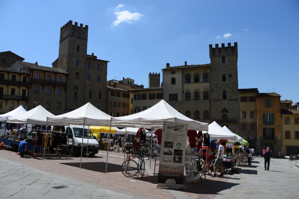 A-BICINFIERA_piazza-grande