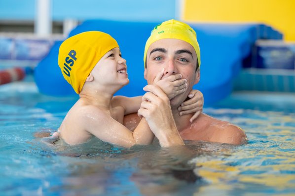 VIENI IN PISCINA