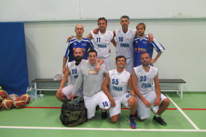 Formazione dei Victoria Basket