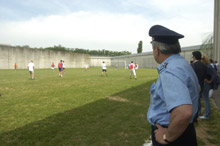 Una partita di calcio in carcere