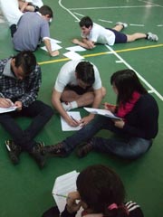 I giovani del progetto 'La societ&agrave; sportiva ideale' al lavoro