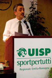 Vincenzo Manco, presidente uscente Uisp Emilia-Romagna, durante la sua relazione conclusiva