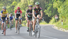 Ciclisti lungo le strade de' "Le valli bolognesi" 2013