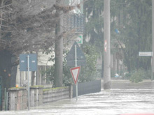 Il livello dell'acqua ad altezza uomo nelle strade di Bastiglia, a nord di Modena, il 21 gennaio 2014
