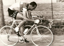 Ercole Baldini, medaglia d'oro di ciclismo in linea alle Olimpiadi del '56 e ai Mondiali del '58 e di ciclismo su pista ai Mondiali del '56