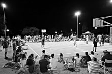 Una partita in notturna della passata edizione del torneo organizzata dal Cno Street Basket