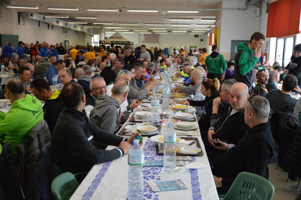 Il pasta party dopo la gara