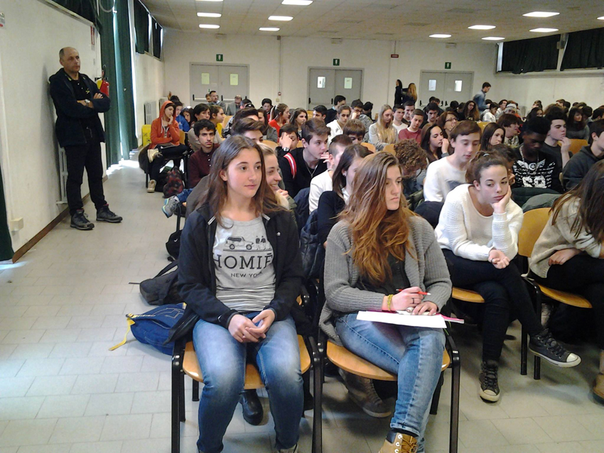 I studenti del Liceo Bertolucci 1A