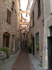 Una strada di Toirano