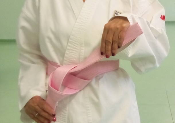 csk-busto-karate-donna-1206676.610x431